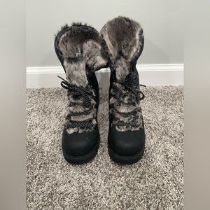 Lugz Women Adore Black Faux Fur Winter Boots Size Womens 8.5